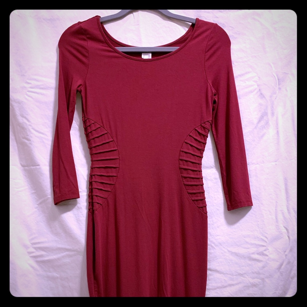 Midi red dress
